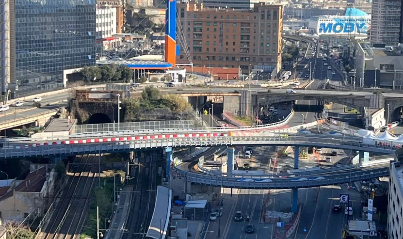 Nodo di San Benigno, fino al 30 aprile solo due corsie sul Ponte Elicoidale: come cambia la viabilità