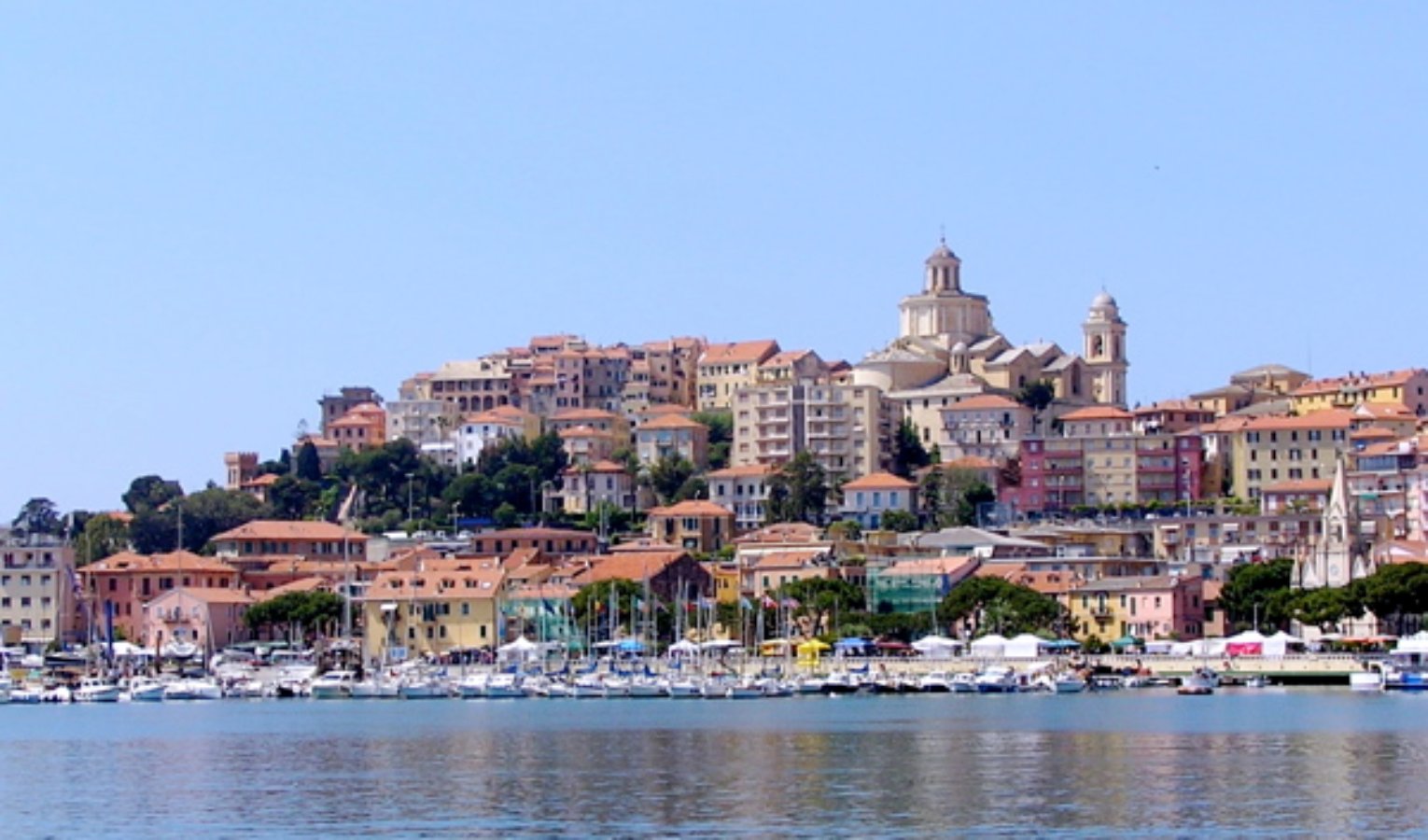 Meteo in Liguria, nel weekend ritorna il sole ma è una parentesi