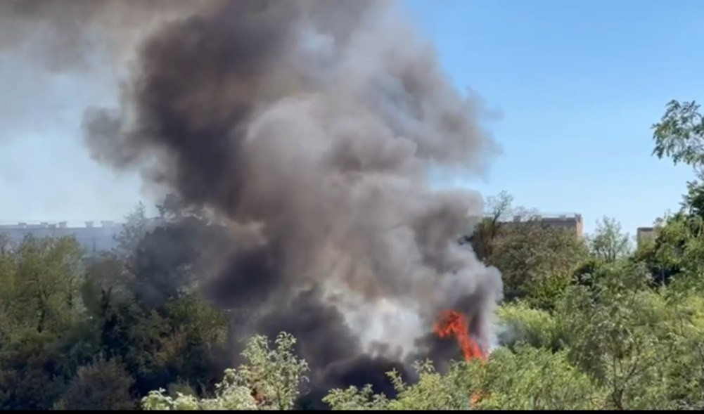  Genova, incendio di bosco a Campo Ligure