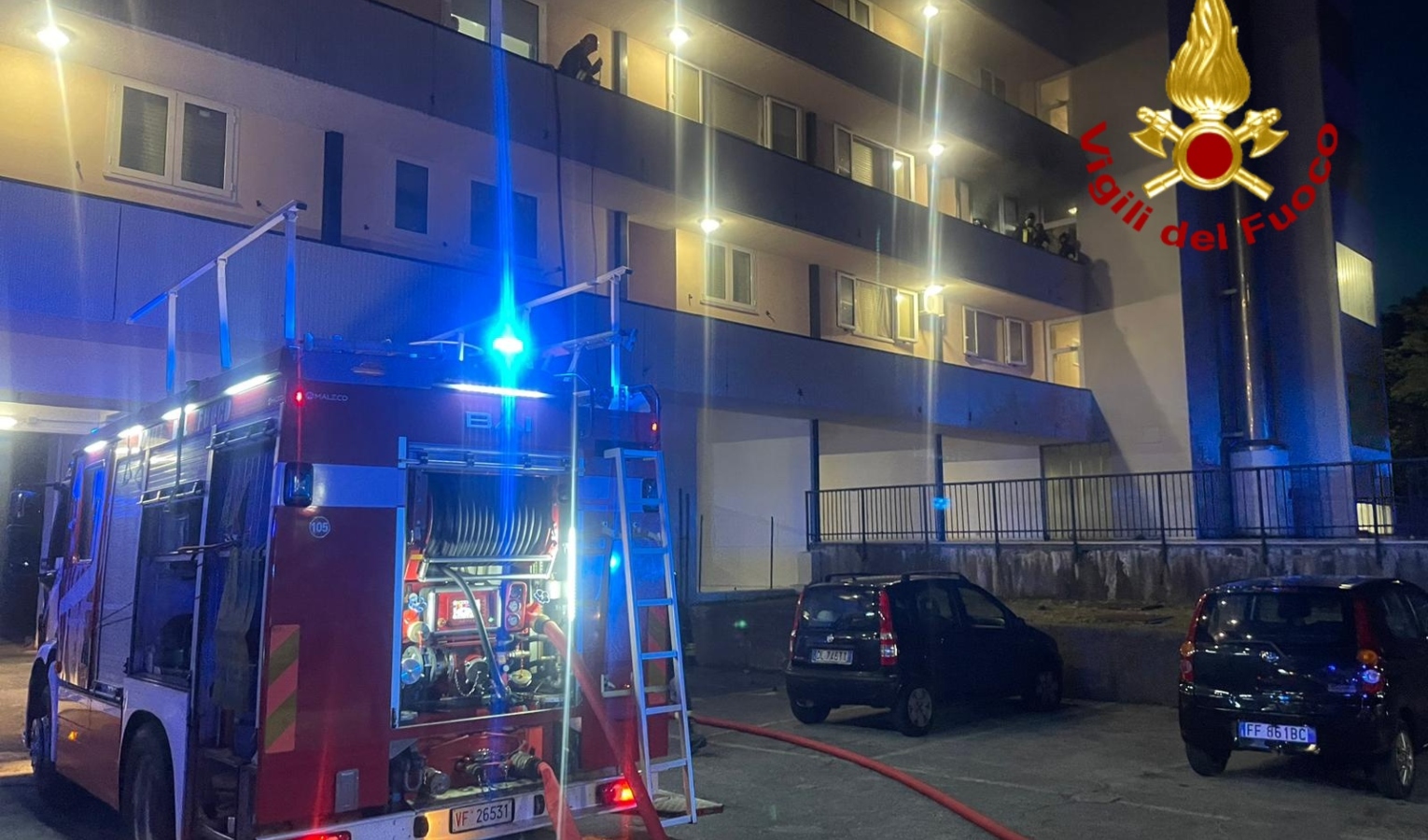 Genova, fumo in un appartamento: condomini evacuati