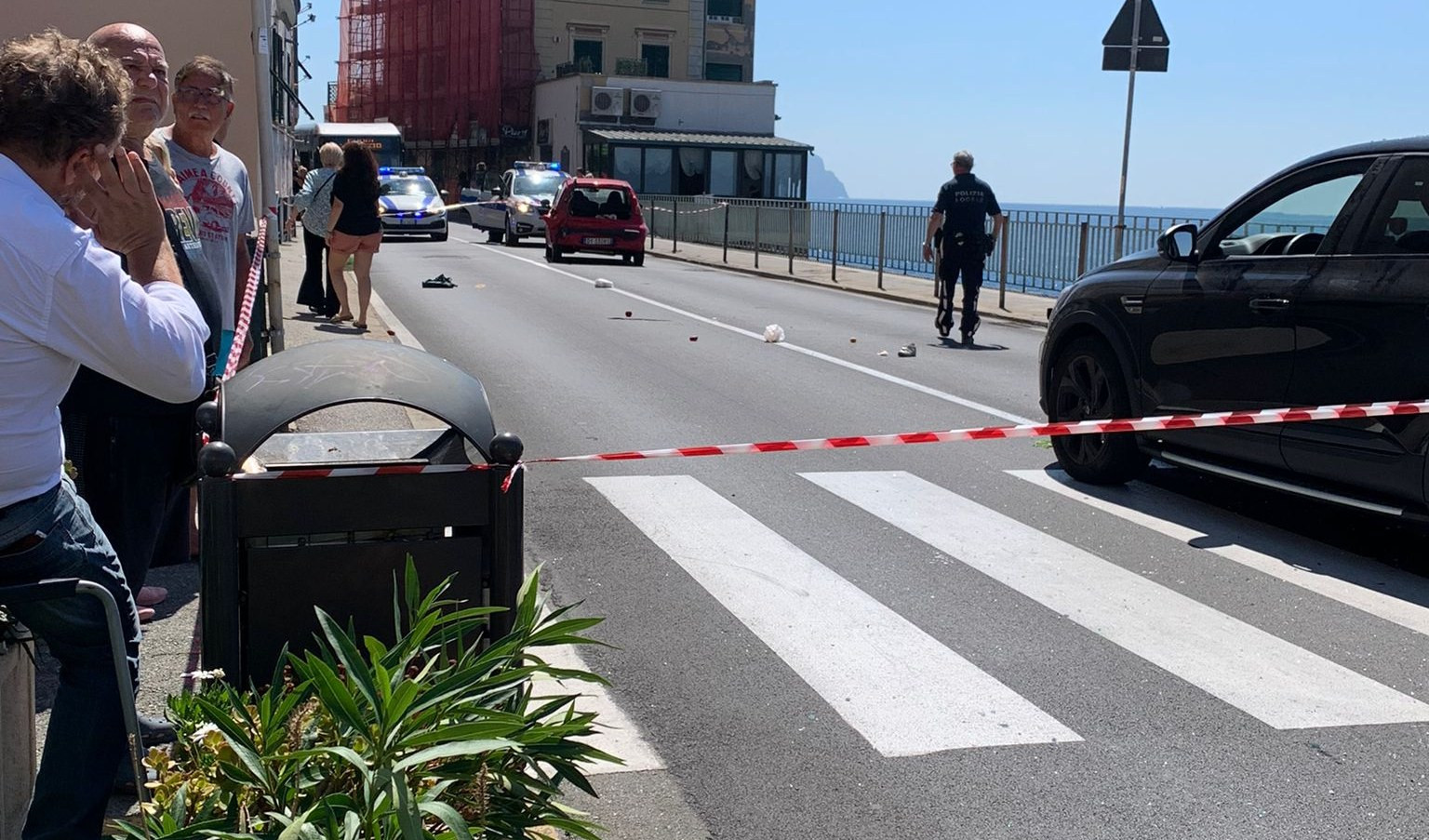 Genova, 90enne muore travolta sulle strisce da un'auto tamponata da neopatentato