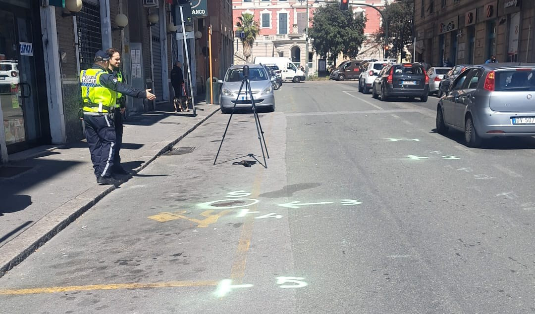 Incidenti stradali a Genova, morta l'80enne investita a Cornigliano 