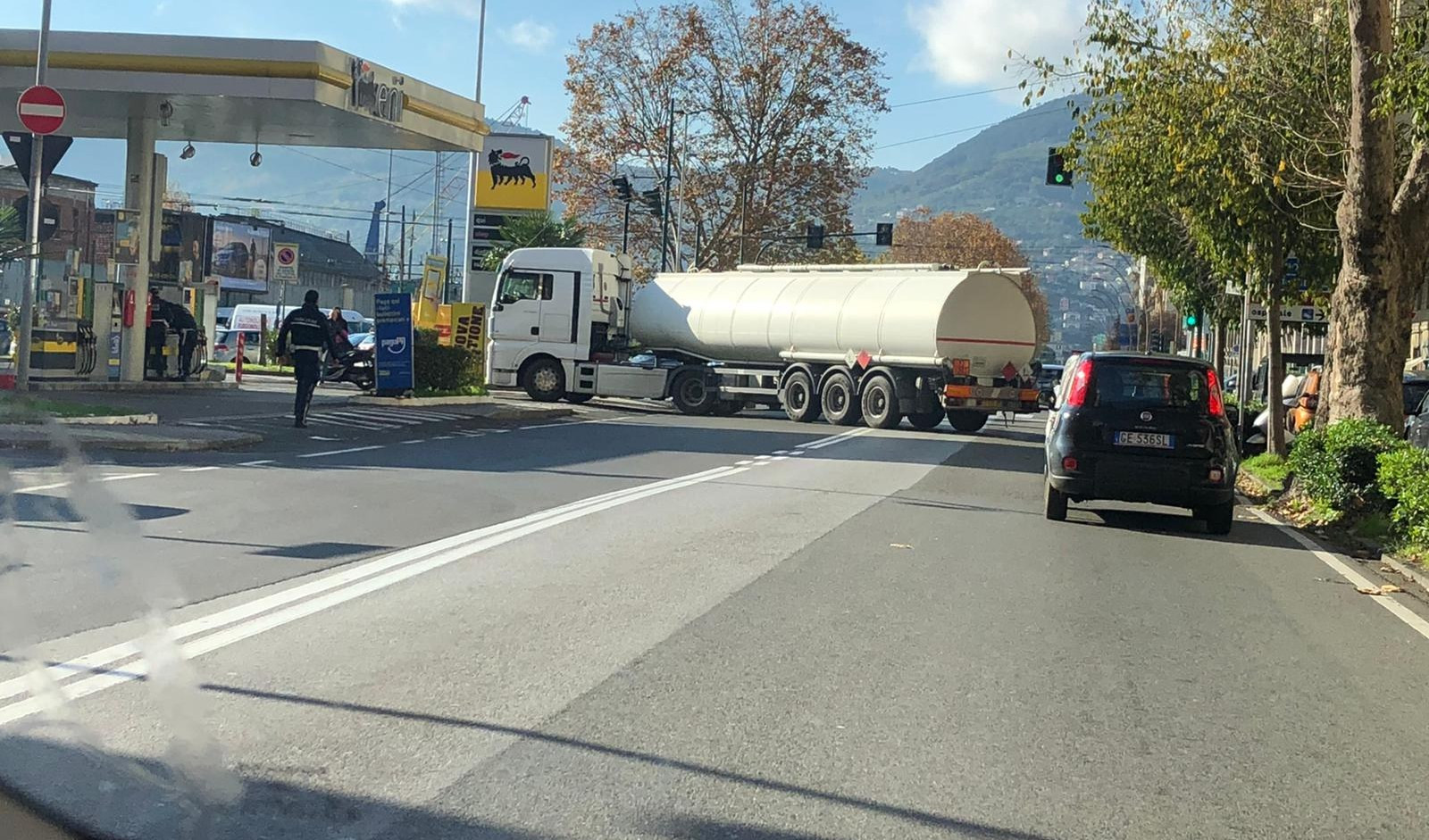 La Spezia, scooter contro tir: viale Italia chiusa per un'ora