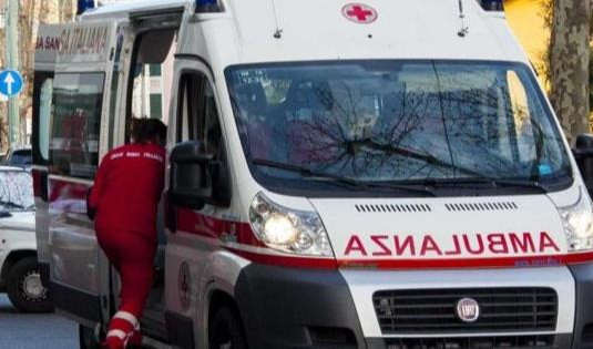 Genova, moto contro auto sul ponte della Forestale a San Quirico: grave motociclista