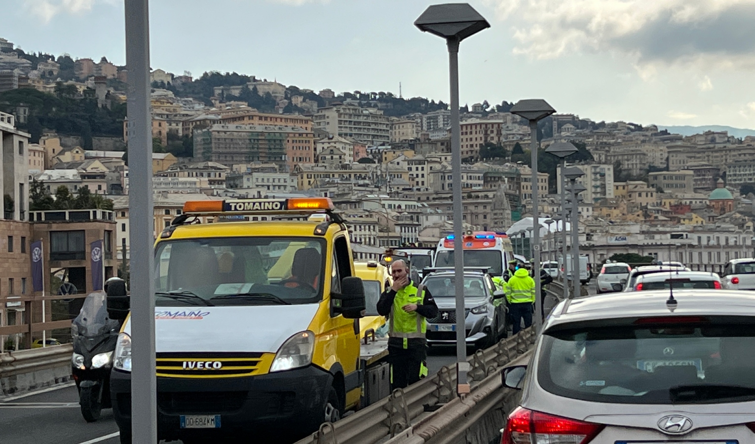 Genova, maxi tamponamento tra 6 veicoli in Sopraelevata