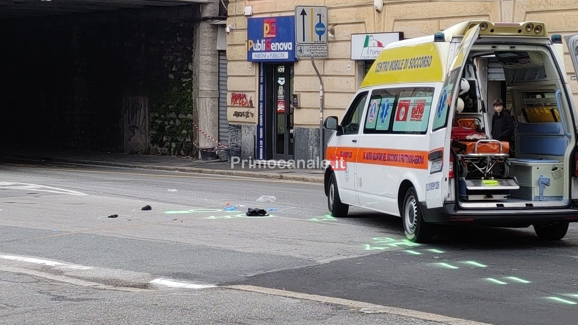 È stabile ma ancora grave il 12enne investito in via Archimede. Oggi la veglia di preghiera in piazza Martinez