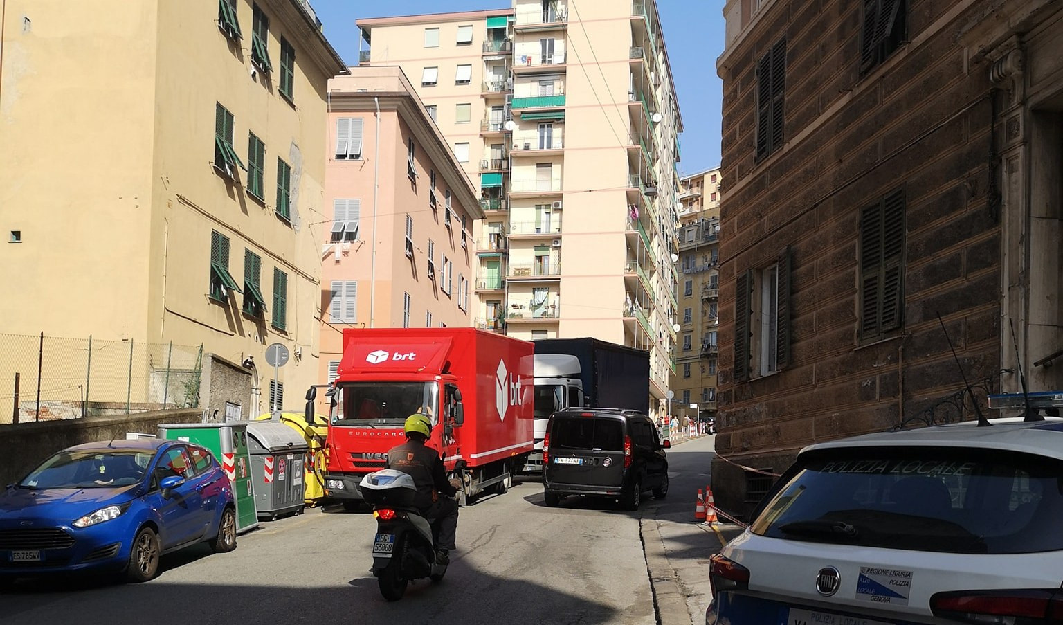 Genova, donna investita mentre attraversa in via G.B. Monti