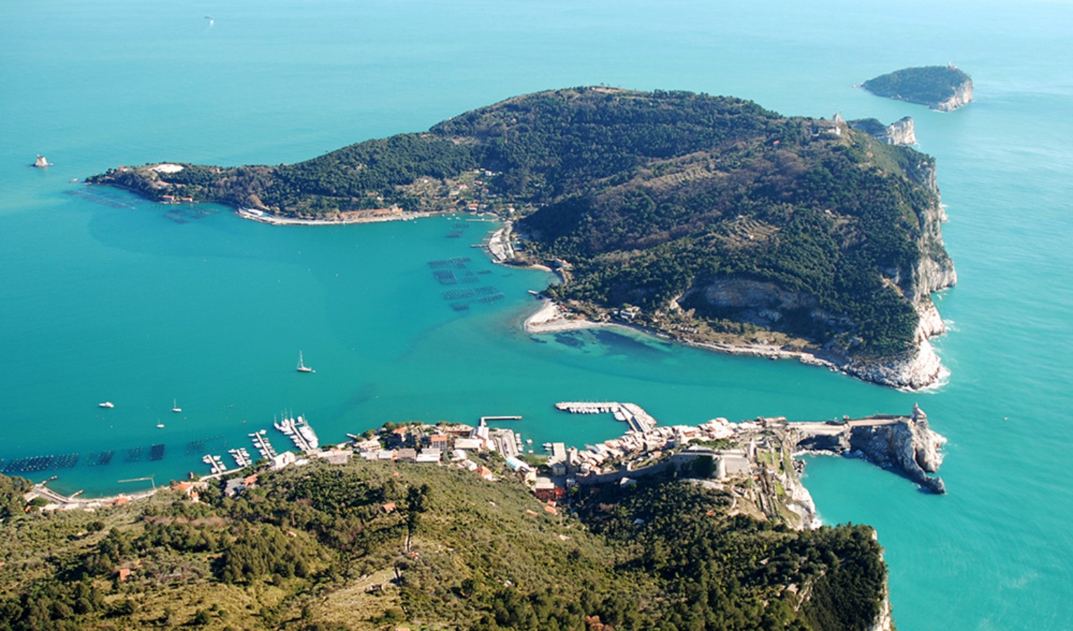 Lavori senza permesso: Forestale sequestra cantiere all'Isola Palmaria