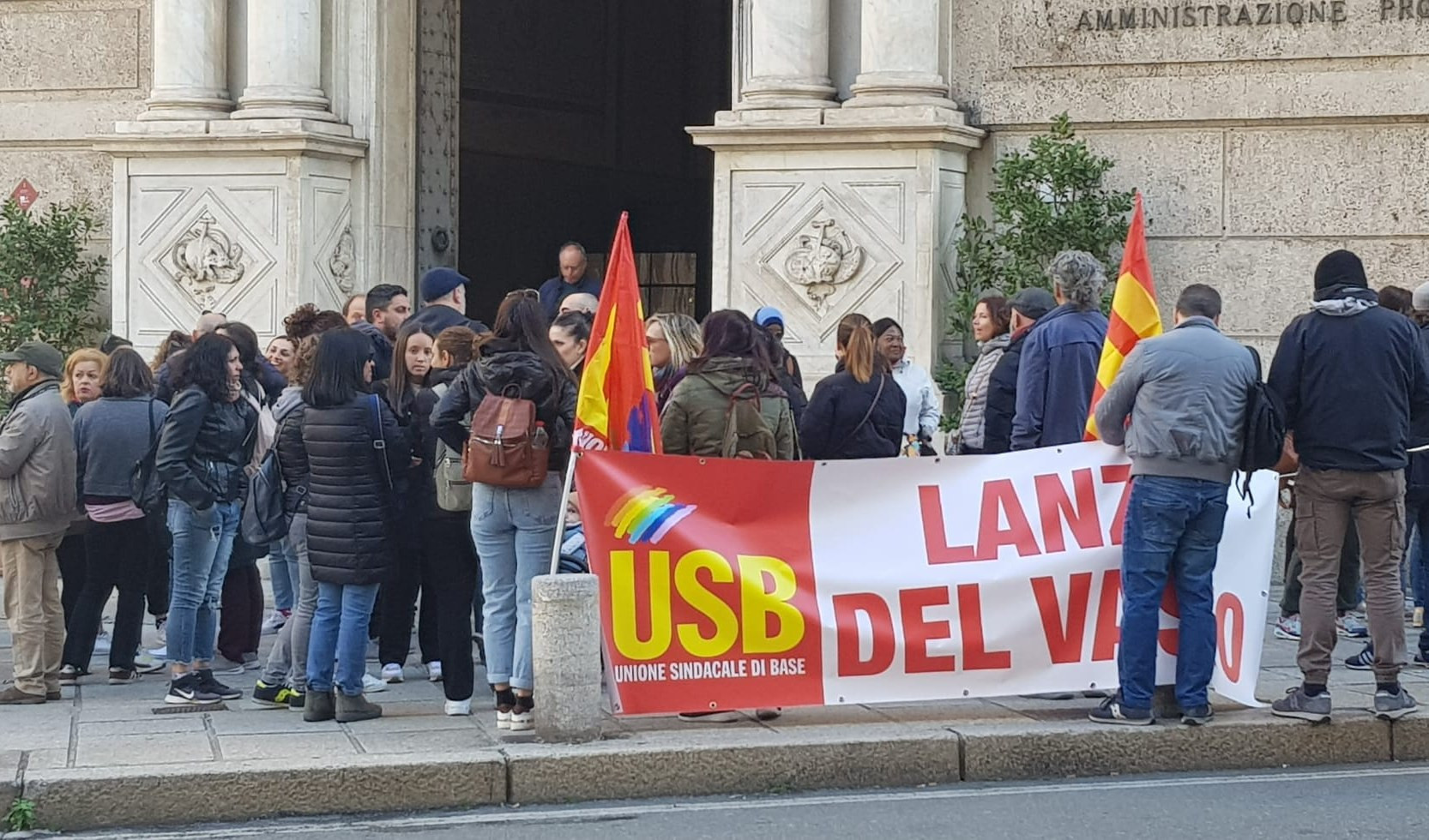 Genova, stipendi non pagati: lavoratori in Prefettura e in Consiglio regionale