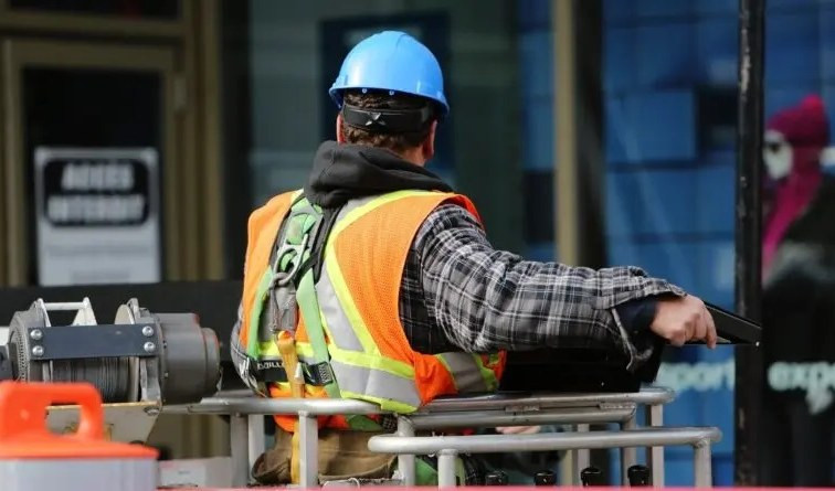 Giornata della sicurezza sul lavoro, diminuiscono gli incidenti in Liguria 