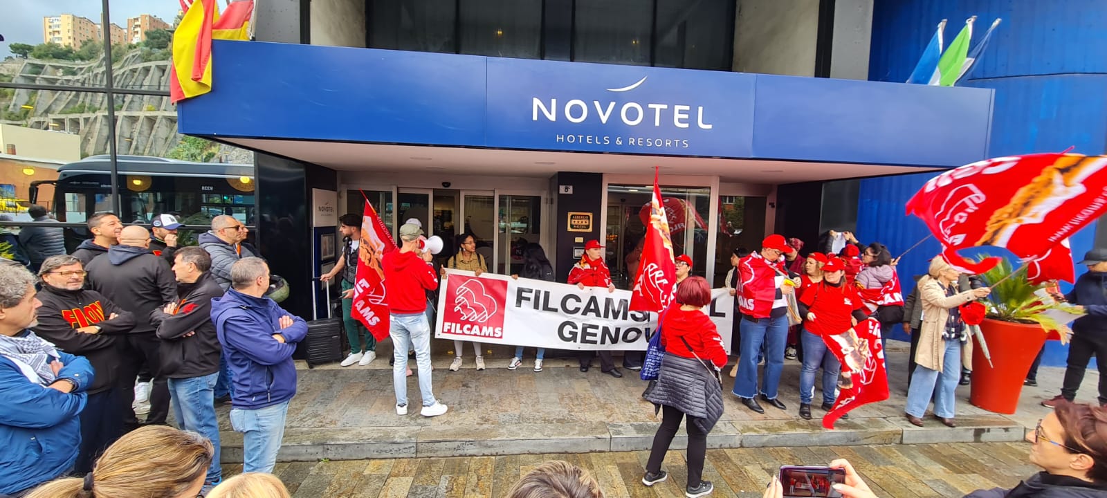 Licenziate dopo lo sciopero, domani presidio davanti alla Prefettura 