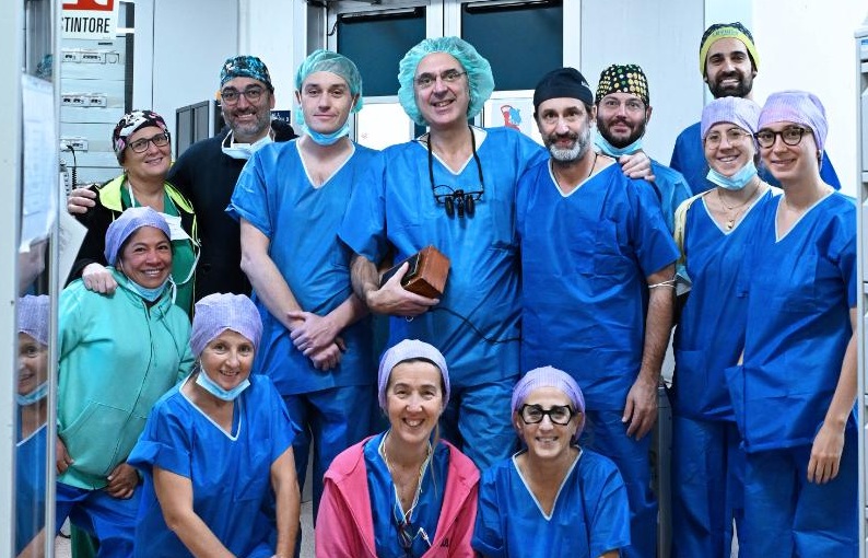 Al Gaslini intervento record su un bimbo di due anni che rischiava la cecità: restituita la sensibilità alla cornea