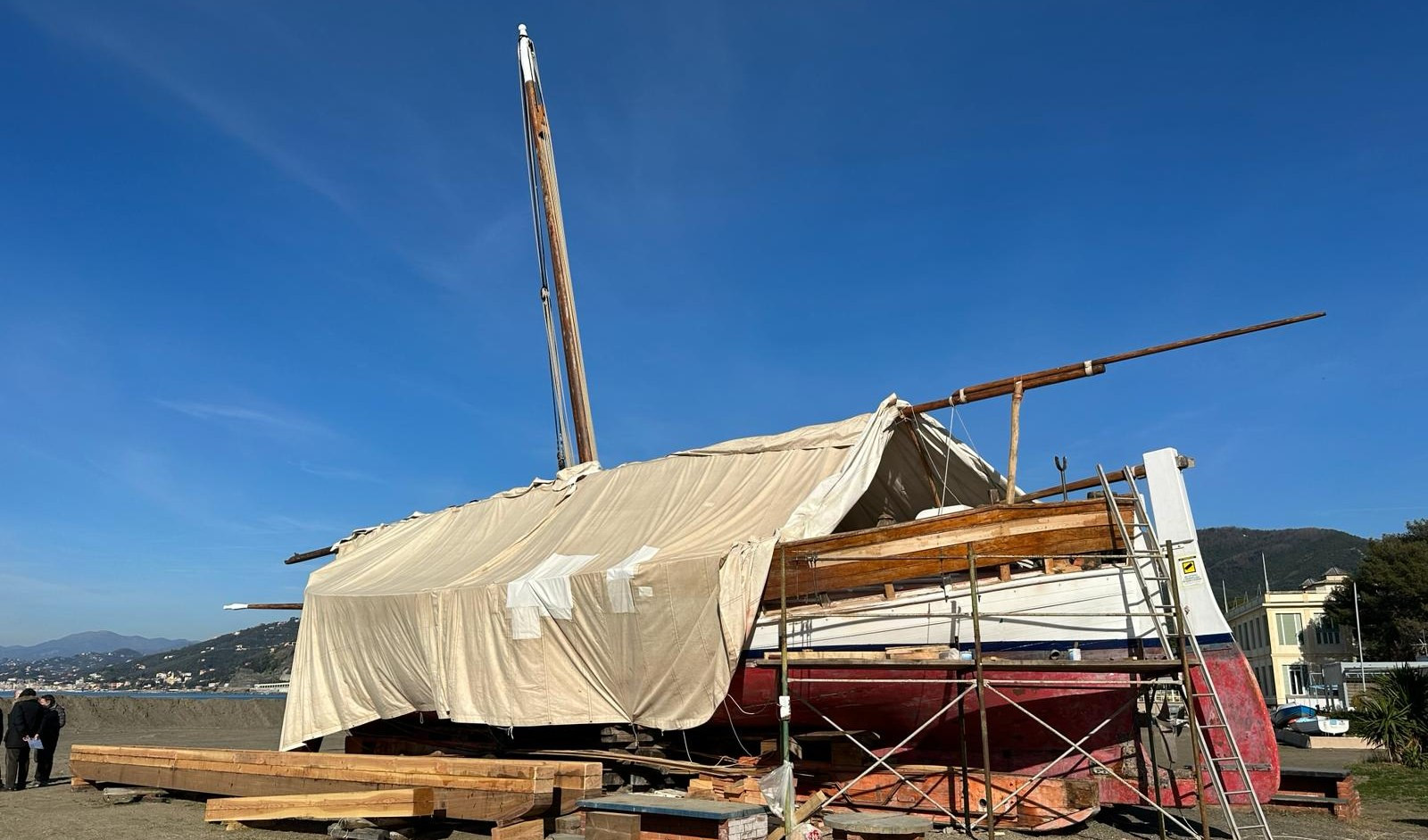 Pescatori d'altri tempi e il restauro di un leudo in 