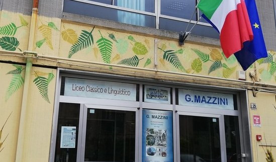 Genova, lettera minatoria per preside e dirigente del liceo Mazzini