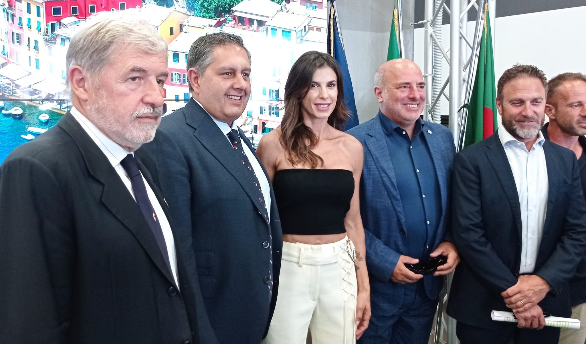 Turismo in Liguria, Elisabetta Canalis protagonista dello spot della Regione