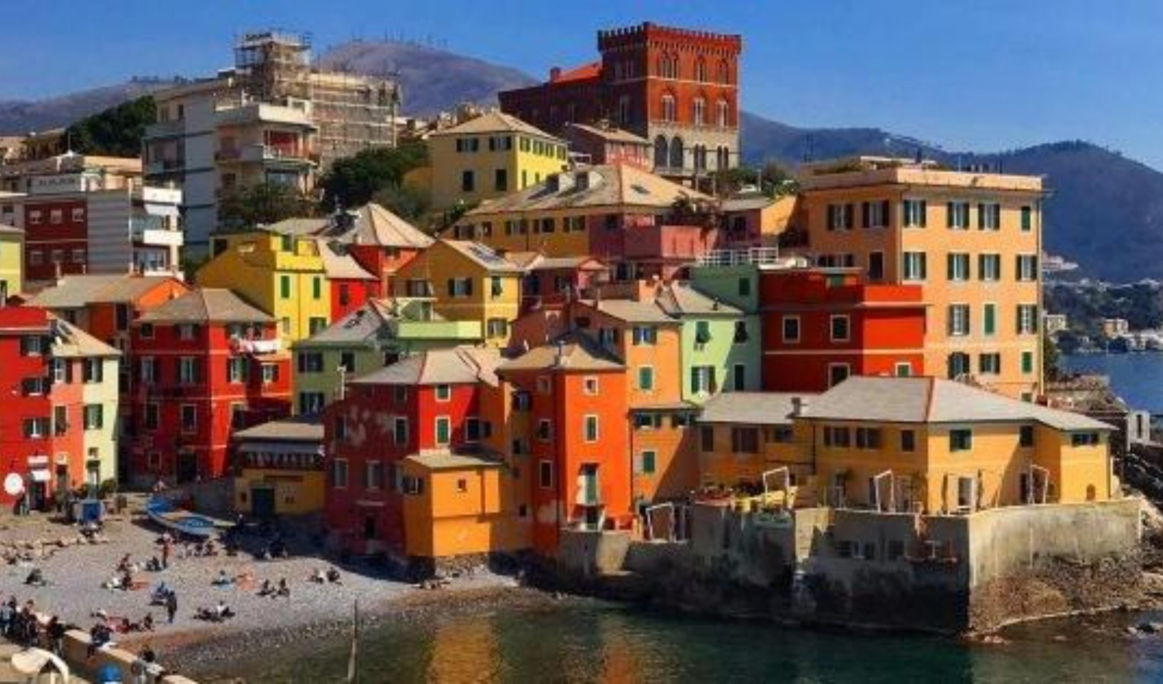 Genova, revocato il divieto di balneazione a Boccadasse e altre tre spiagge