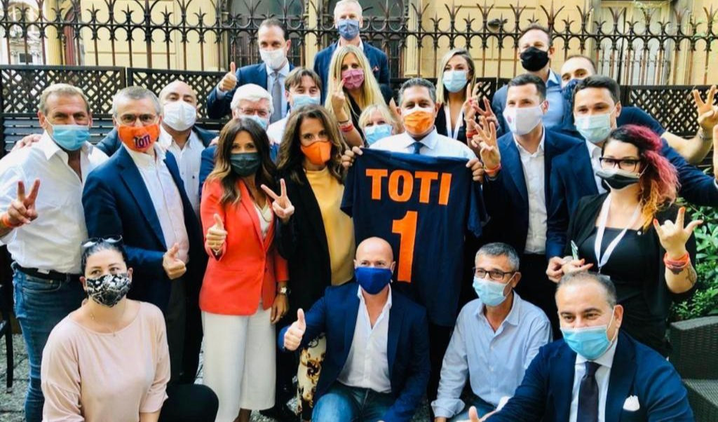 Lista Toti, i big fanno quadrato contro gli attacchi della Lega