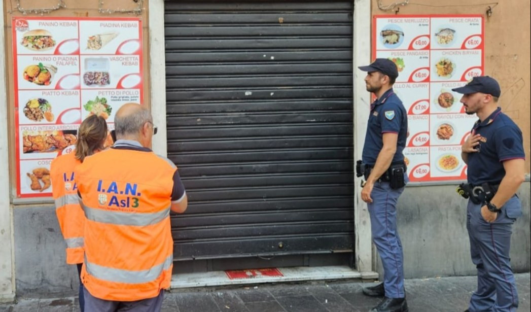 Sampierdarena, chiuso locale etnico per sporcizia e scarafaggi