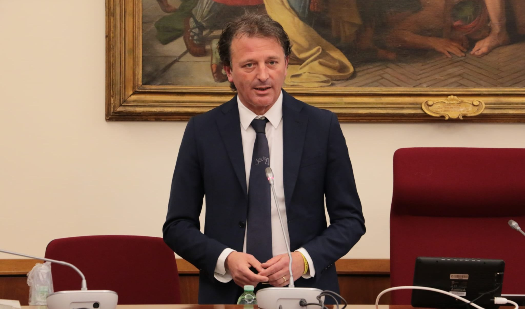 Crisi Pd, il rientro tra le difficoltà del deputato Luca Pastorino