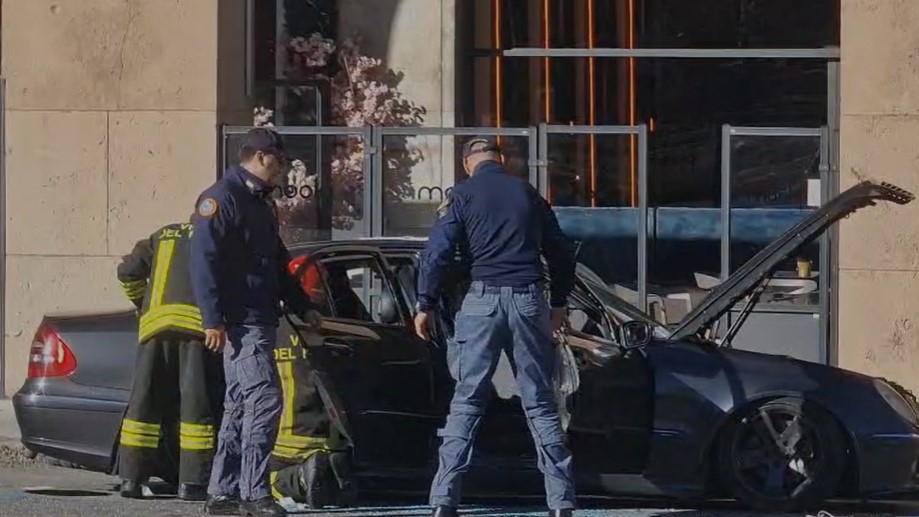 Allarme bomba a Genova: artificieri fanno brillare auto sospetta prima della Festa delle Forze Armate