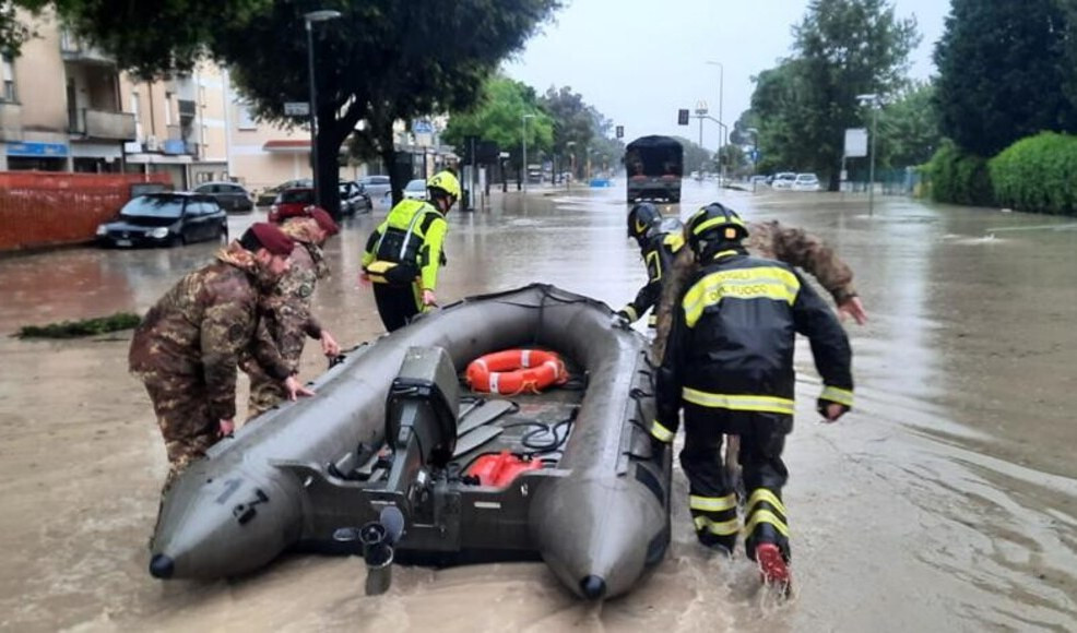 Maltempo in Emilia Romagna, dalla Liguria 200 brandine