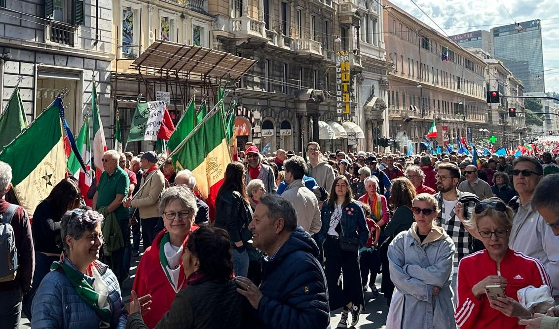 25 Aprile, i manifestanti: 