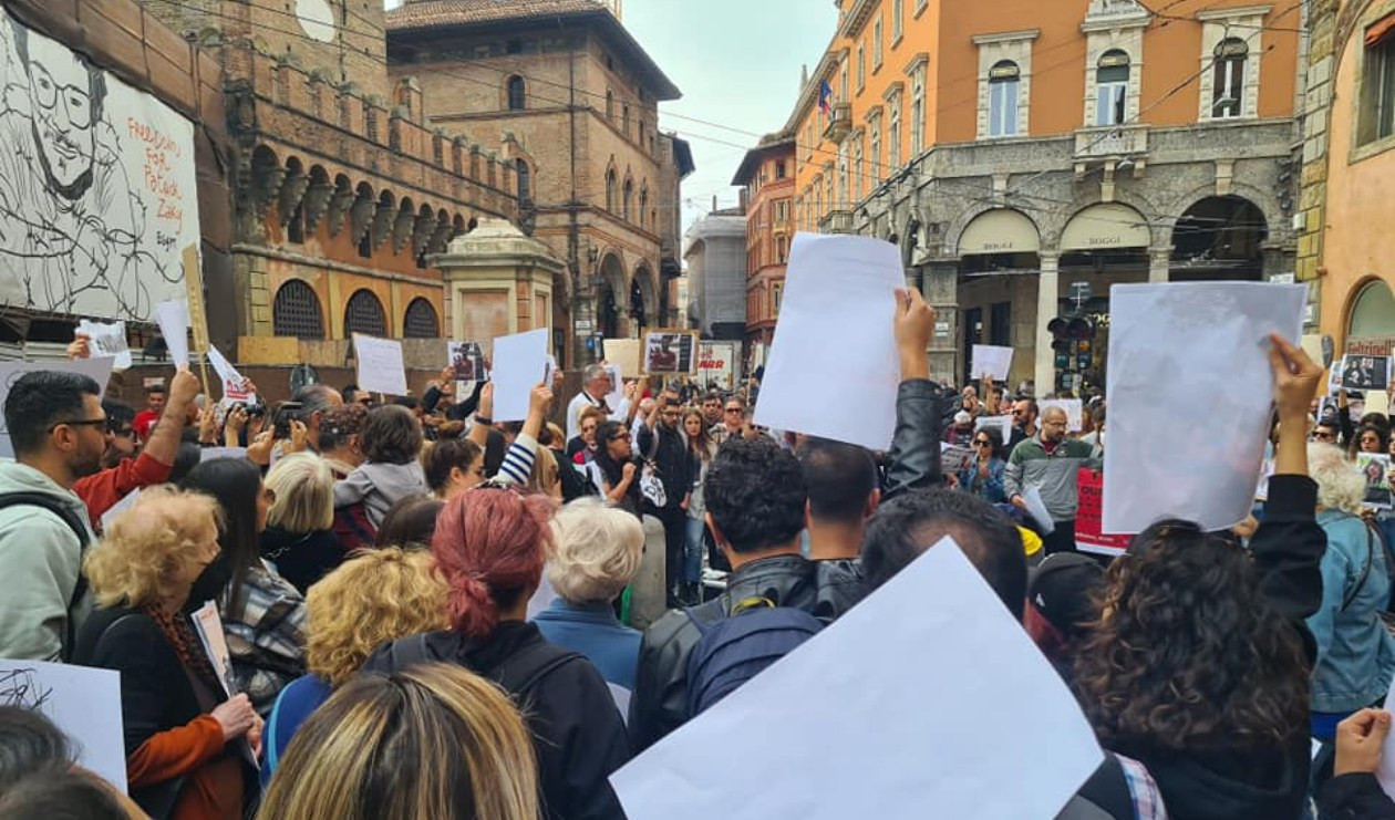 Iraniani e genovesi in piazza anche nel capoluogo ligure per Mahsa Amini