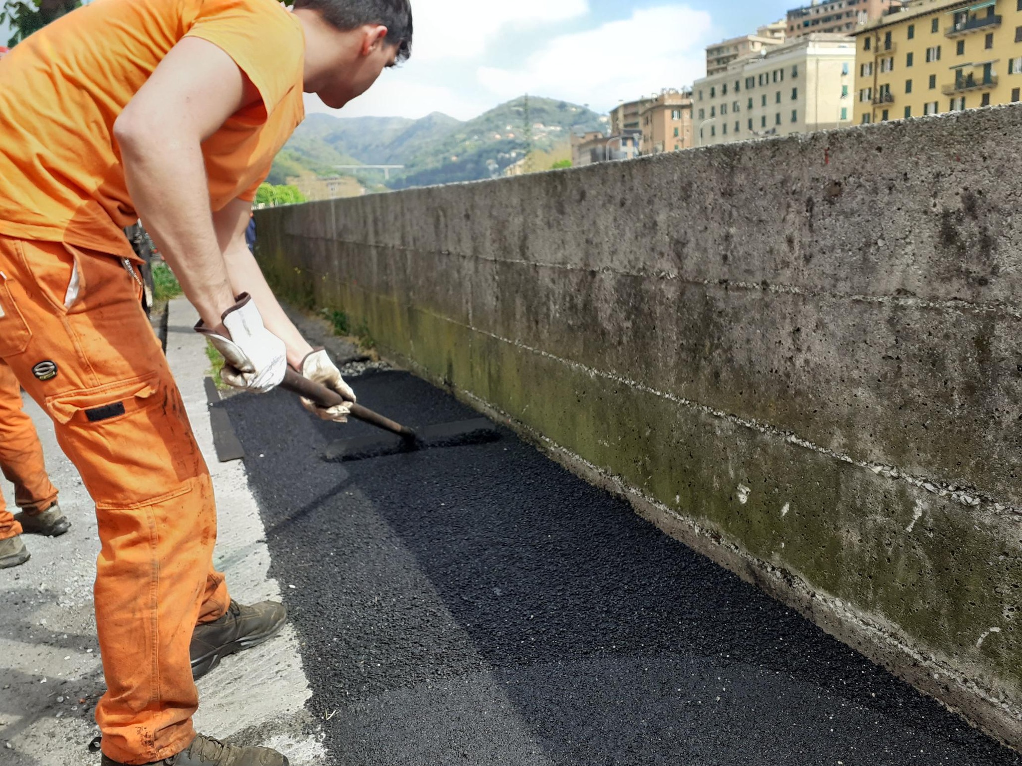 Duecento mila metri quadrati di nuovo asfalto e piantati 226 alberi: il bilancio 2025 di Aster