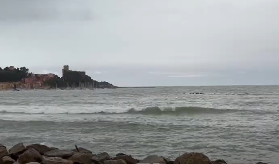 Mare in salita, rischio forti mareggiate per domani