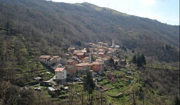 Davagna, il paese di Marsiglia prepara la festa per le 'sue' tre donne ultracentenarie