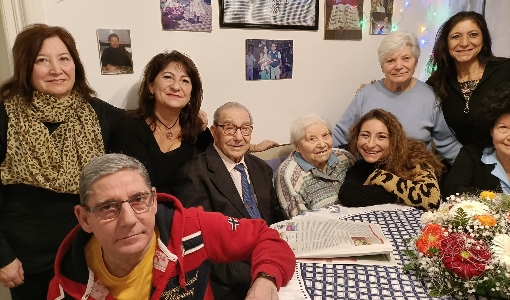 Genova, coppia di 96enni festeggia 80 anni di matrimonio