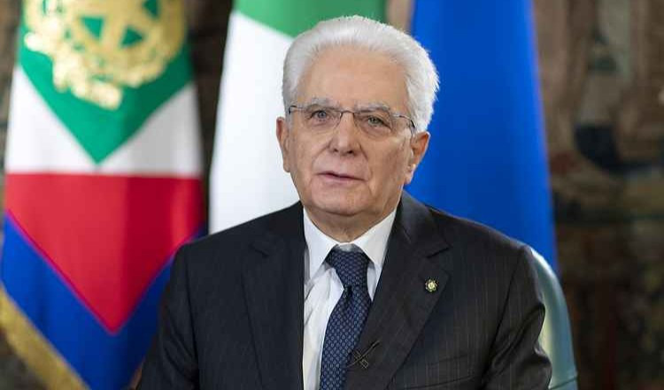 Il presidente Sergio Mattarella in visita a Genova il 31 marzo
