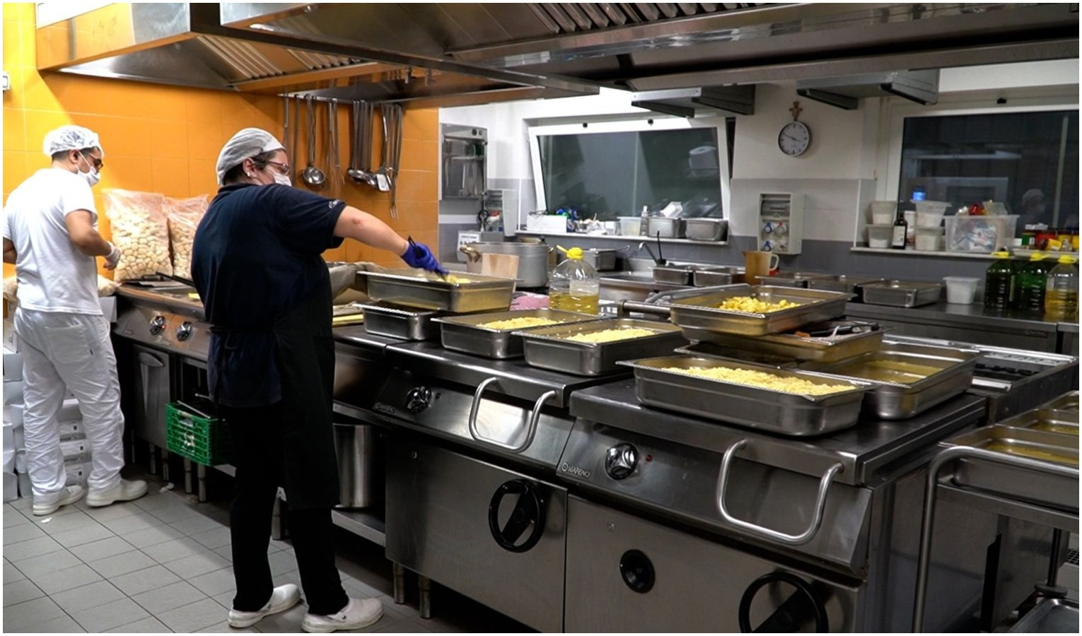 La cucina della mensa