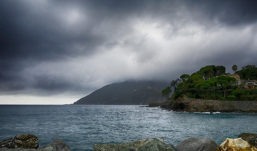 Meteo Liguria, nuvole e qualche pioggia in arrivo