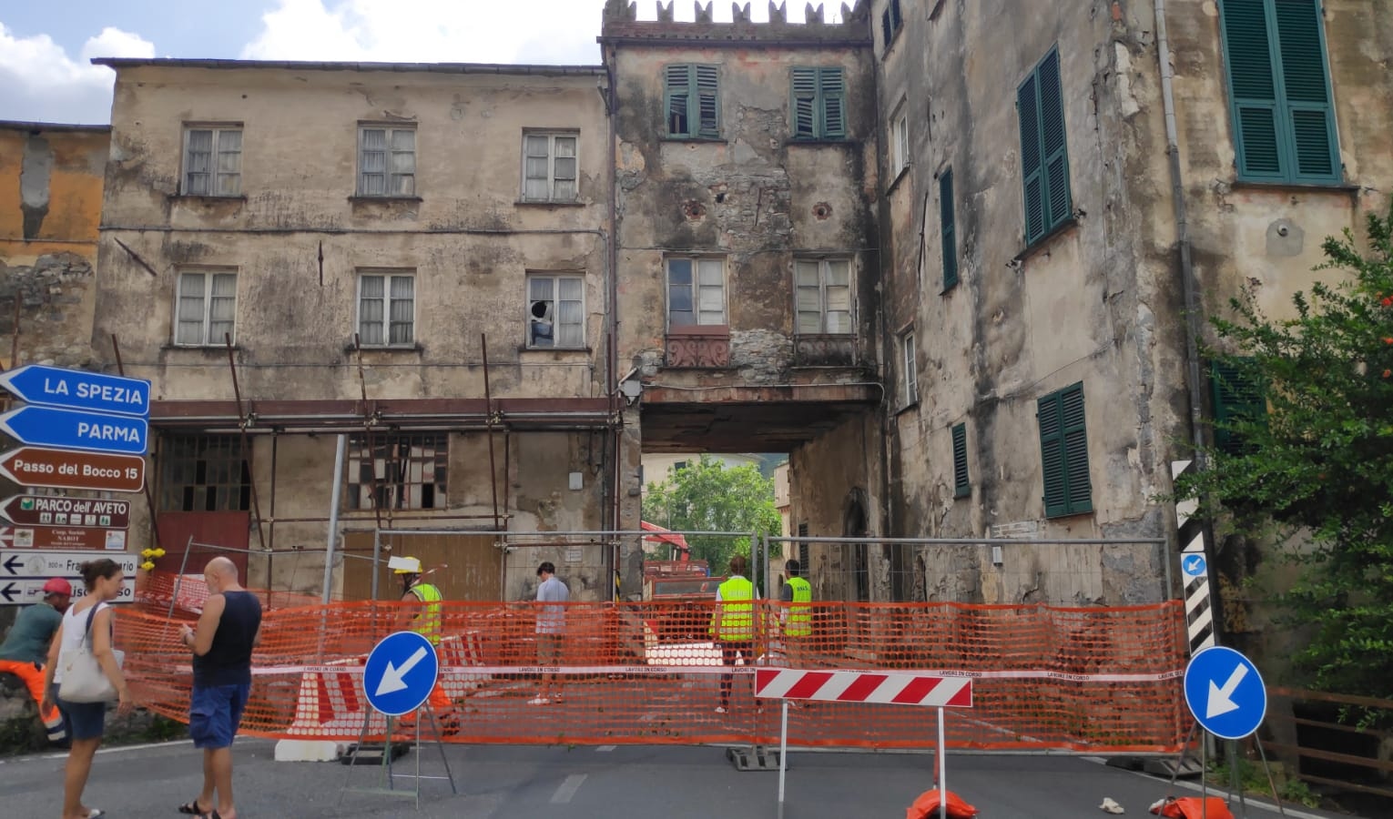 Edificio a rischio crollo sulla strada della Val d'Aveto, lunedì 17 luglio al via i lavori