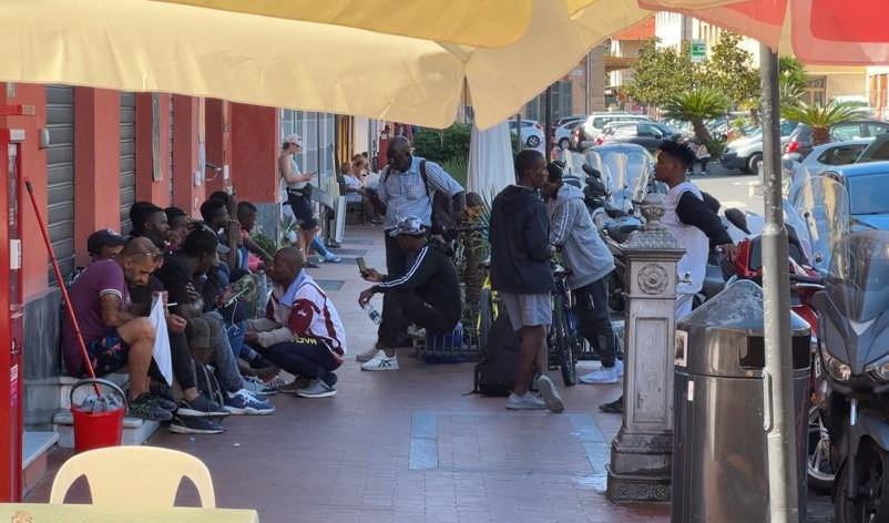 Migranti a Ventimiglia, i commercianti: 