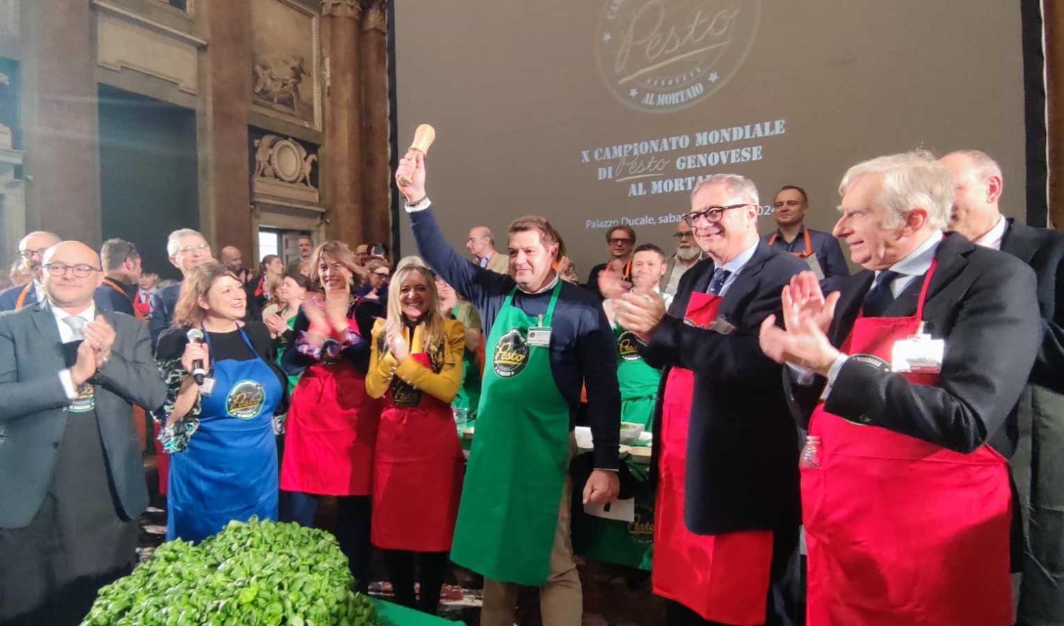 Campionato mondiale del pesto, vince il genovese Mattia Bassi