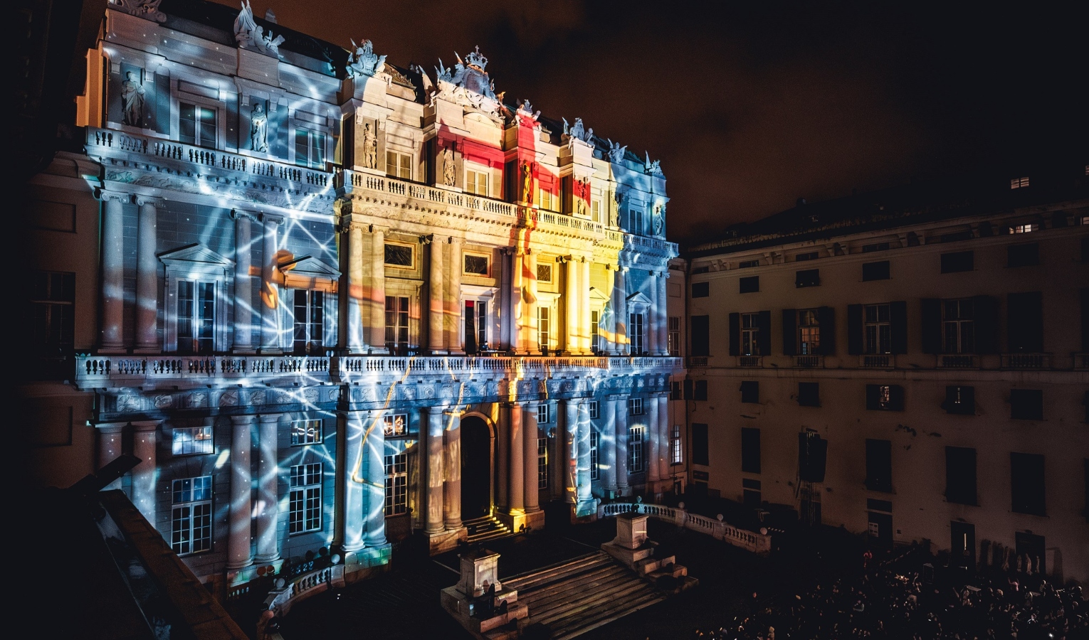 Successo per il Monumental Tour a Genova per festeggiare i 75 anni di Costa