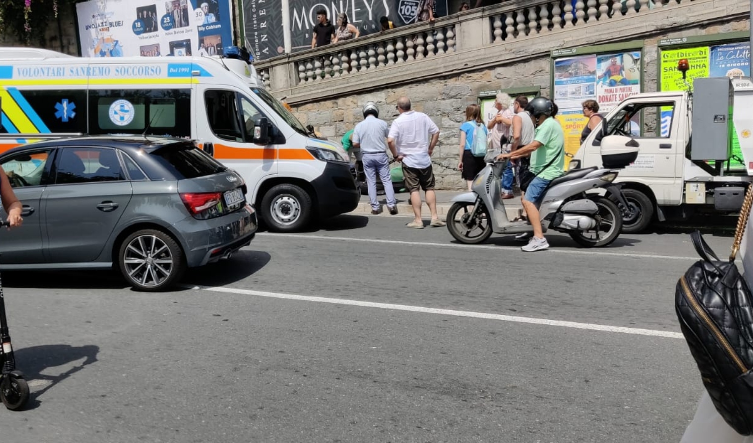 Sanremo, auto contromano: netturbino muore schiacciato