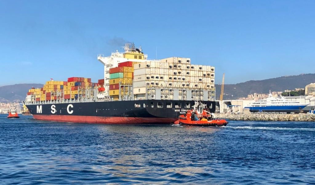 Svolta in porto: a Bettolo la prima nave larga 40 m. con 6000 teus