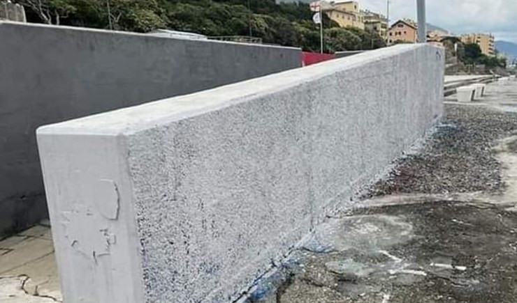 Genova, cancellato il murale per Vialli sul molo di Quinto
