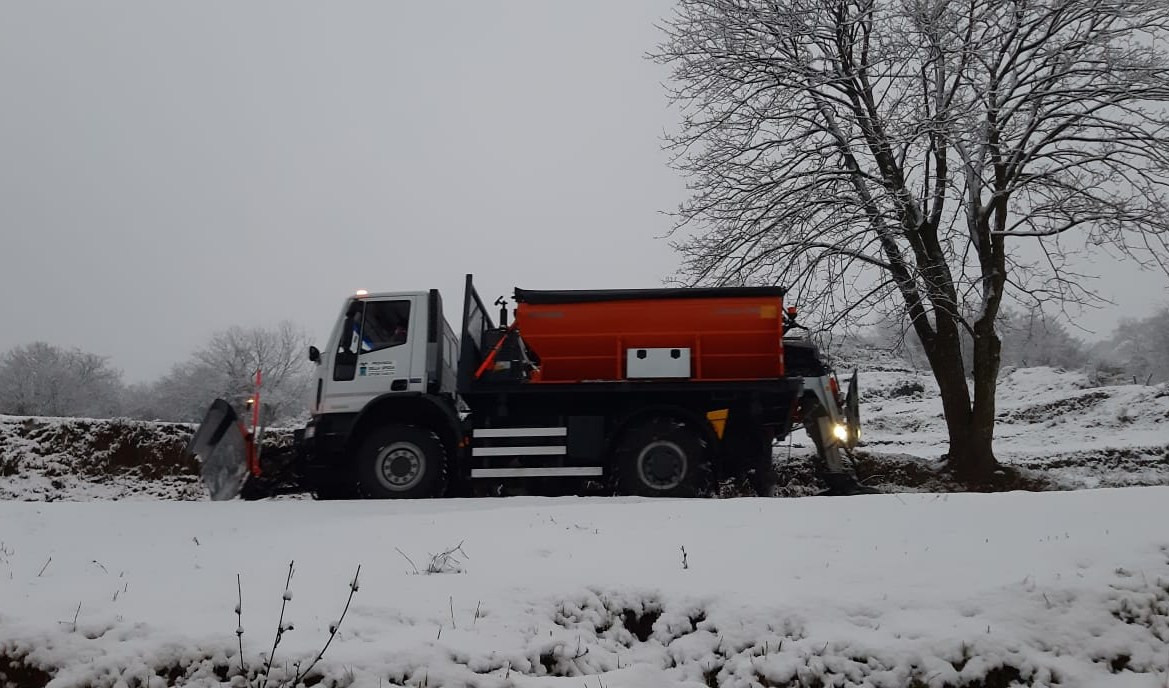 Maltempo in Liguria, la prima nevicata colpisce l'entroterra spezzino