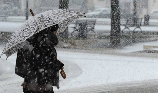 Vento e pioggia sulla Liguria: allerte meteo gialla per neve in valle Stura e val Bormida