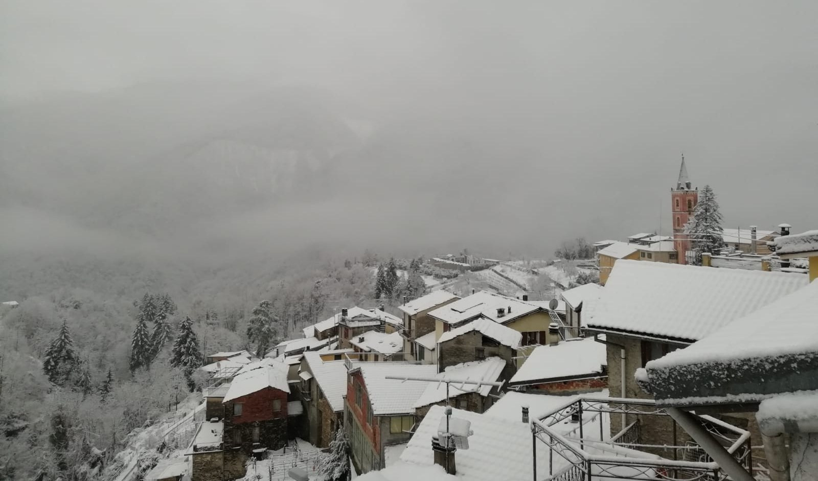 Maltempo, scatta l'allerta gialla per neve in Valle Stura e Val Bormida