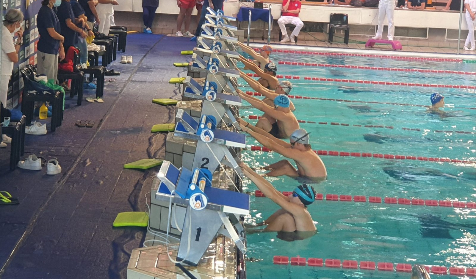 I campioni del Trofeo Nico Sapio al fianco di Genova Nuoto e Stelle nello Sport per la Ghirotti