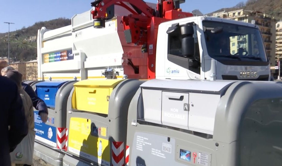 Genova, al via il nuovo sistema per la raccolta dei rifiuti in Valbisagno