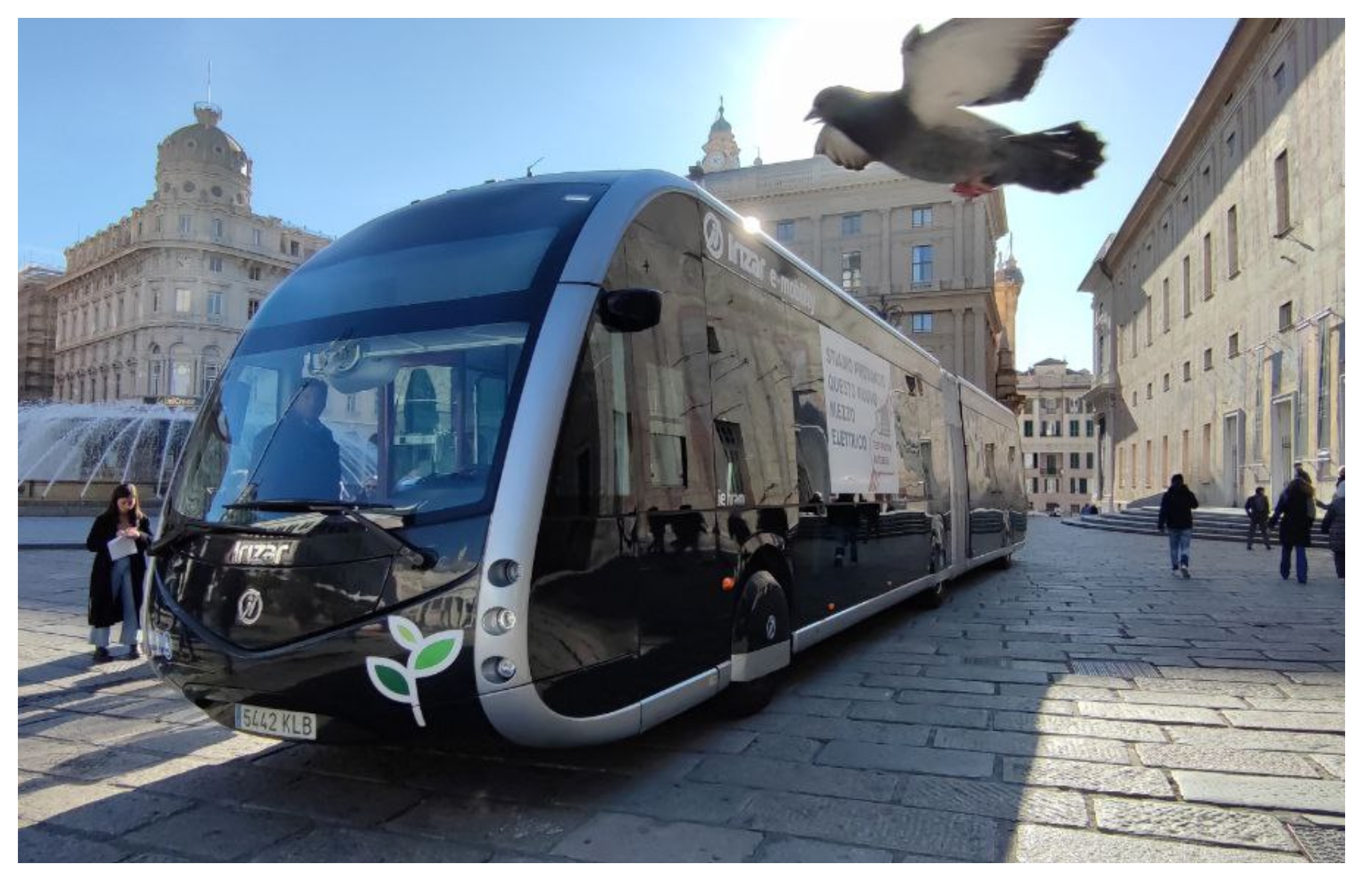 Nuova sperimentazione green per AMT a Genova  test  per l’e-bus Irizar 