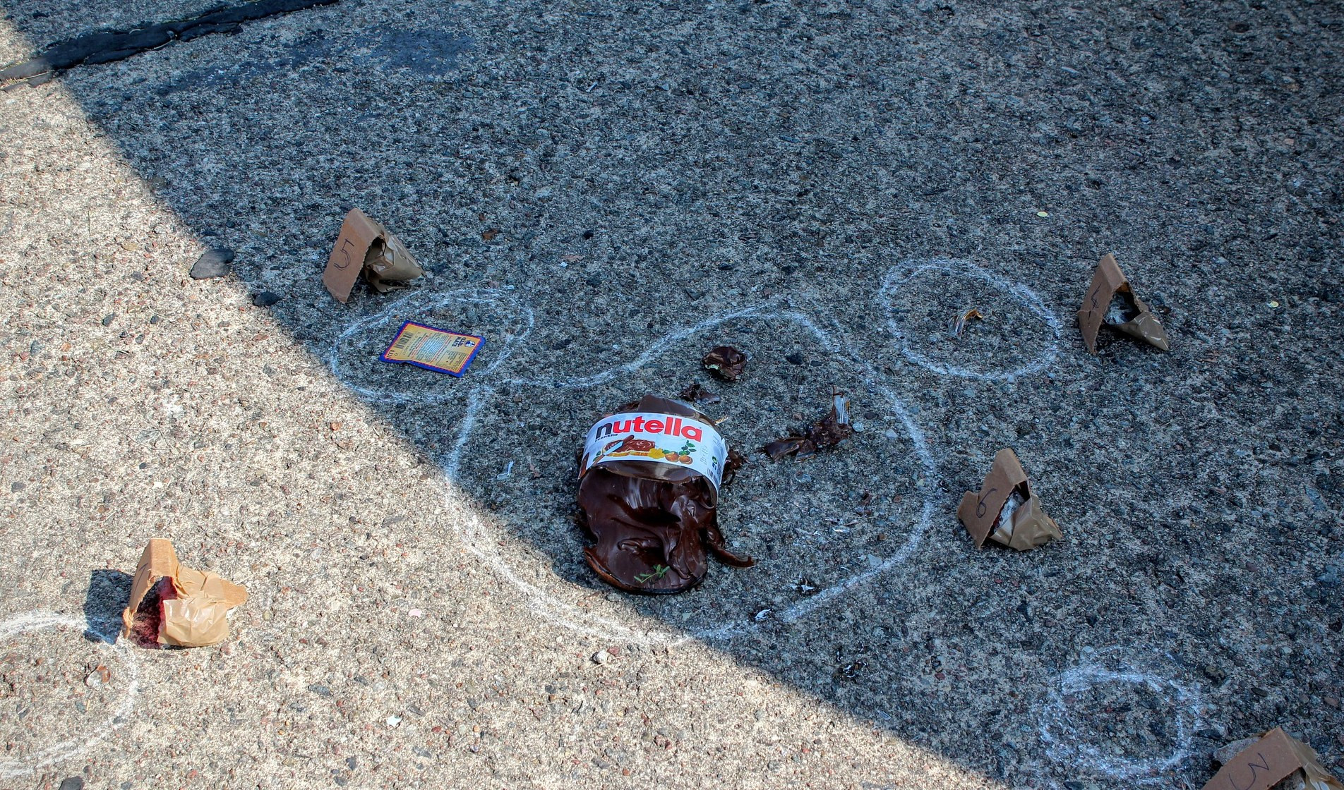 Genova, prova a rubare 13 barattoli di Nutella al supermercato: denunciato