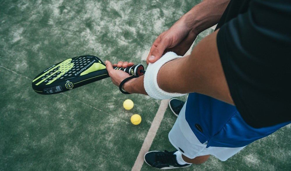 Padel a Genova, nuovo campo indoor in piazza Sarzano