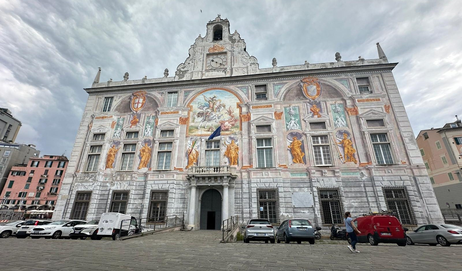 La sede dell'Autorità portuale a palazzo San Giorgio Un palazzo affrescato